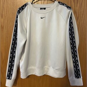 Nike Crewneck